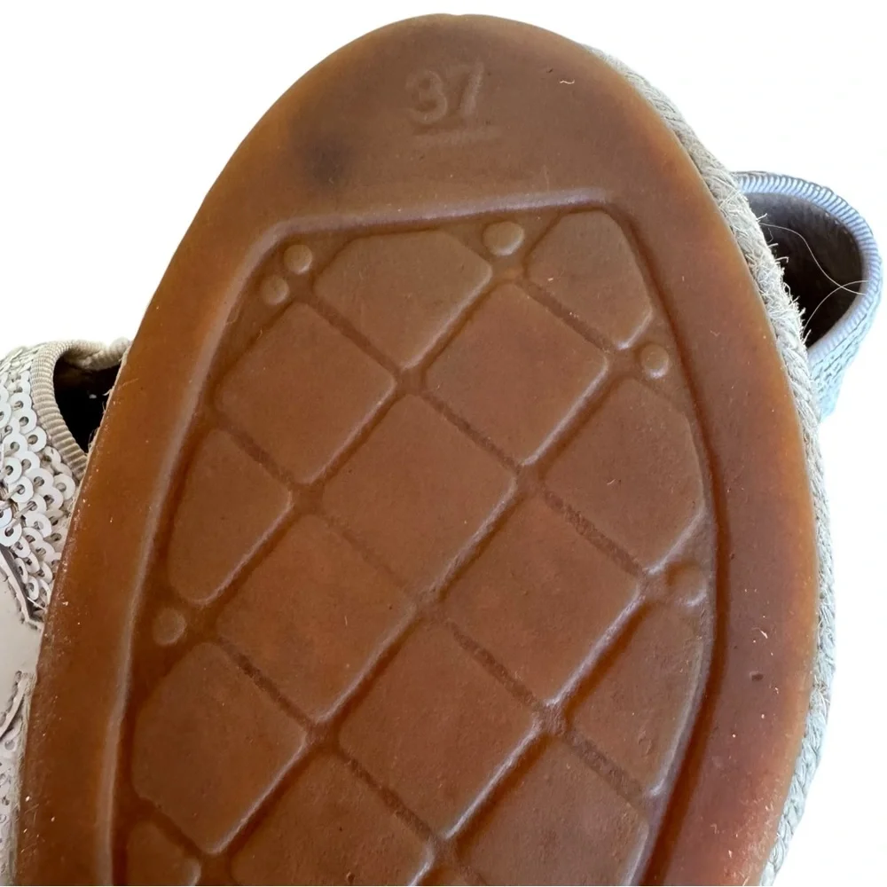 CHANEL White Interlocking CC Patent Sequins Espadrille